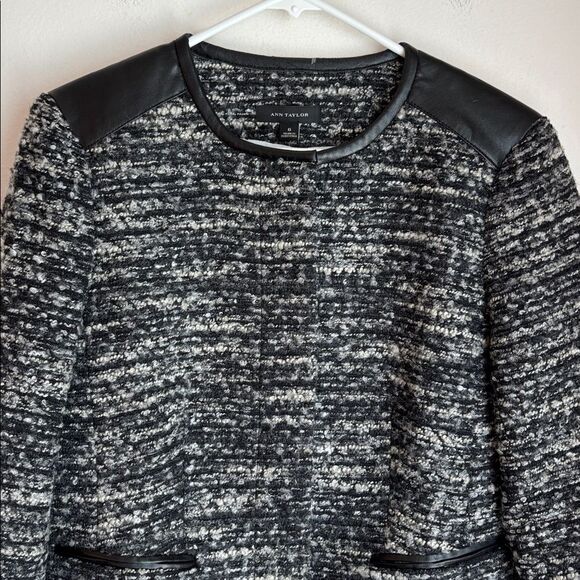 Ann Taylor Wool blend Tweed Day leather Black Gray cropped Blazer Womens 6 NWT - Picture 2 of 14